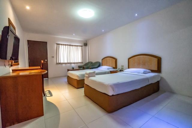ראיונג Golden House Service And Apartment מראה חיצוני תמונה