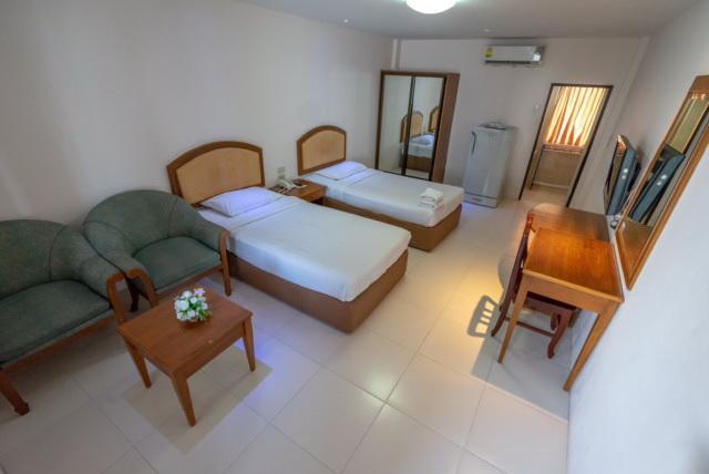 ראיונג Golden House Service And Apartment מראה חיצוני תמונה